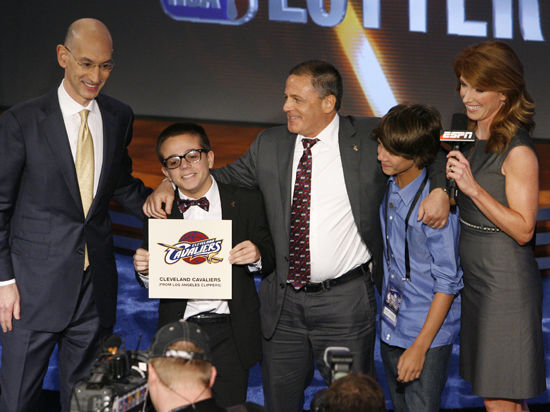 骑士9年之后再握状元签位 克城终可忘记詹姆斯