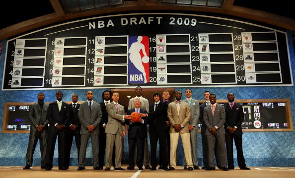 图文-2009年NBA选秀大会斯特恩集合乐透区精英
