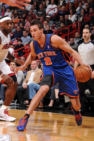 文-[常规赛]尼克斯98-106热火 加里内利过人_篮