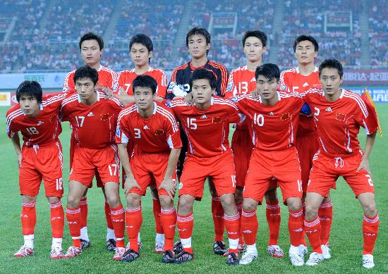 图文-[世预赛]中国队VS卡塔尔国足首发11人合影