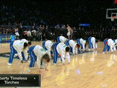 动图-<em>广场舞大妈</em>狂野亮<em>短裤</em>_篮球-NBA_新浪竞