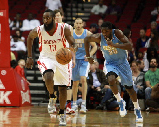 图文-[常规赛]掘金105-95火箭 哈登运球推进_篮
