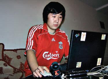 ���˰���ֱ�������������ݸ�ֱ��ԱѸ�ٴܺ�(ͼ)(2)