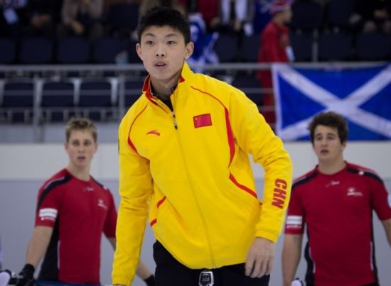 冰壶世青赛中国男队惜败瑞典瑞士 1胜5负暂列