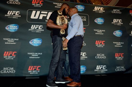 ˹׶UFC178ŷϵĴ¼