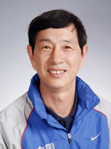 图文-北京奥运会中国代表团成立 田径队教练熊