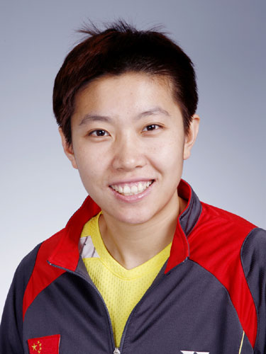 图文-北京奥运会中国代表团成立 羽毛球队队员杜婧