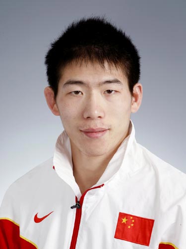 图文-北京奥运中国代表团成立 摔跤队队员王强