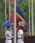 图文-斯威士兰代表团举行升旗仪式 国旗缓缓升起
