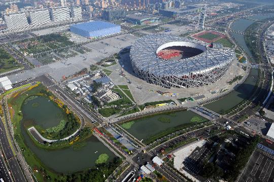 图文-航拍北京奥运场馆 国家体育场果然犹如鸟巢