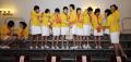 图文-中国体育代表团召开总结大会 女队员靓影