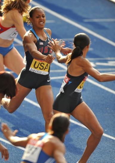 图文-田径世锦赛女子4x400米接力 