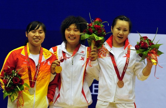 图文-全运会17日冠军一览 女子举重53公斤级三