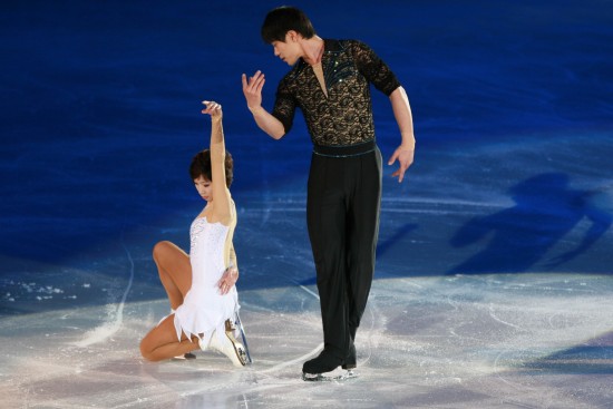 图文-世锦赛获奖选手答谢表演 张丹张昊完美谢幕_综合体育_NIKE新浪竞技风暴_新浪网