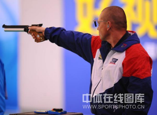 ͼ��-������籭����10������ǹ����˹���ֳ���