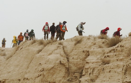 图文-玄奘之路戈壁挑战赛赛前体验 沙漠中行