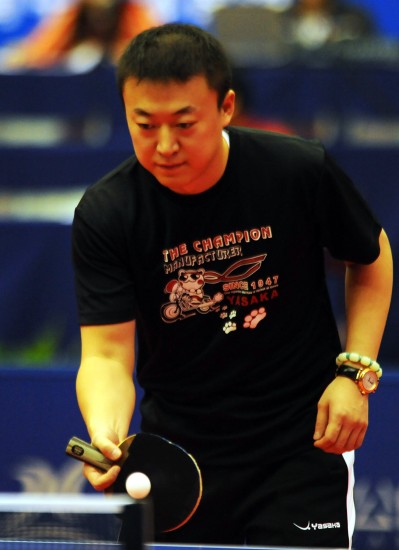 图文-全国乒乓球锦标赛开赛马琳为比赛开球