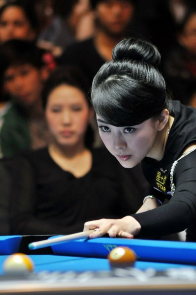 图文-女子台球公开赛潘晓婷晋级4强冰凌般的美_综合体育_新浪