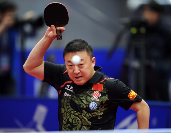 图文-世界乒乓球巡回赛总决赛 马琳在比赛中回