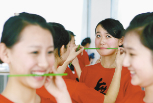 奥运礼仪小姐三围要求严格