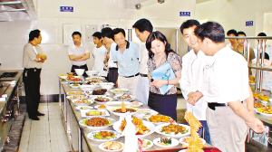 Ϊ��������Ϳ������������˳�ʦѡ�α������(ͼ)