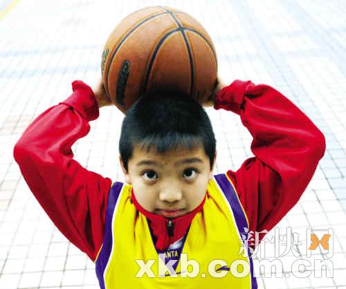 篮球少年羊城逐梦