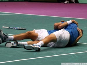 戴杯法国捷克完胜进半决赛 阿根廷塞国客场2-