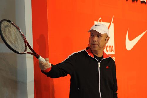 耐克网球名人训练堂北京召开 李娜莎娃教练莅