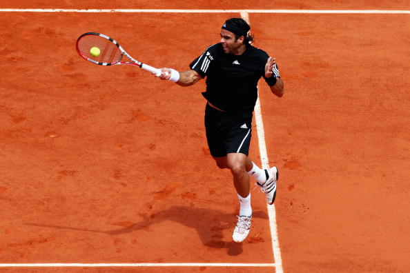 图文-[法网]冈萨雷斯晋级男单16强 火炮正手轰