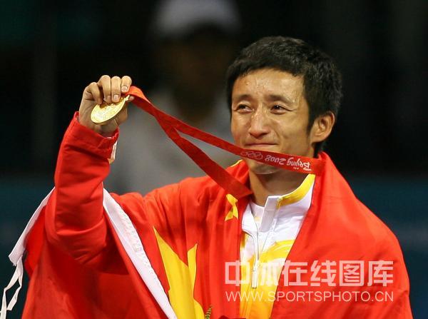 邹市明夺拳击48kg级金牌_幻灯图集_2008奥运会_新浪网