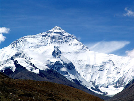 圖文珠穆朗瑪峰美景擁有無比威嚴的雪山