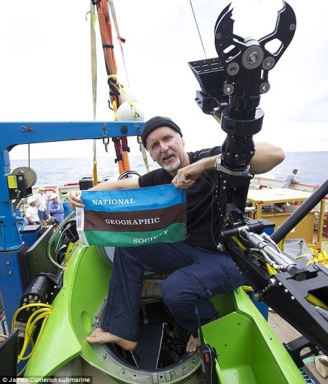 导演卡梅隆捐献深海潜水器用于海洋研究(图)