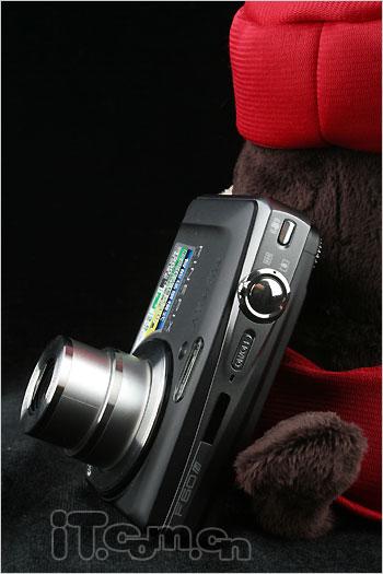 专区] [手动专区] [防抖专区] [相机大全]         富士f60fd外观图赏