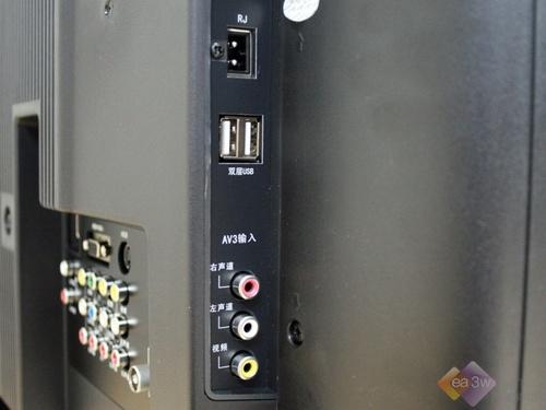 家电 > 正文   在机身侧面,创维32l05hr液晶电视配备了双usb接口,可以