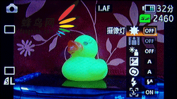 所必须的一些功能,比如曝光补偿,摄像灯,逆光补偿,对焦和闪光控制等