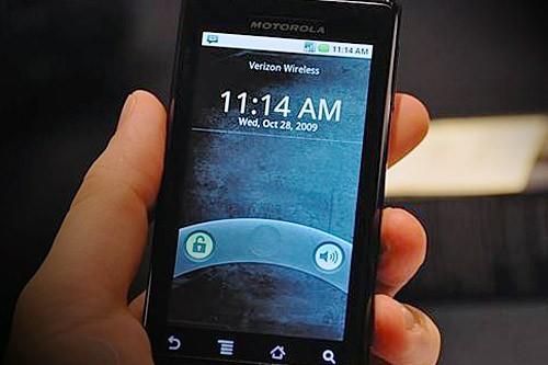 图为:摩托罗拉droid手机