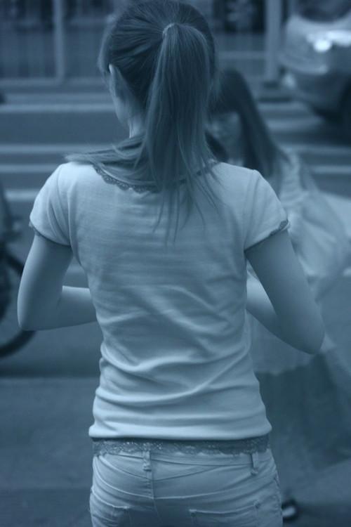 冒死街拍证真理 揭穿红外相机透视的秘密(4)