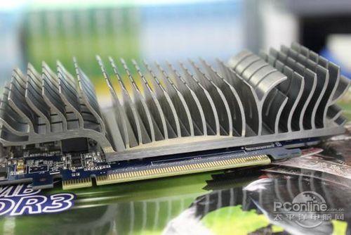 轻松播放全高清 华硕engt210鸟巢版到货