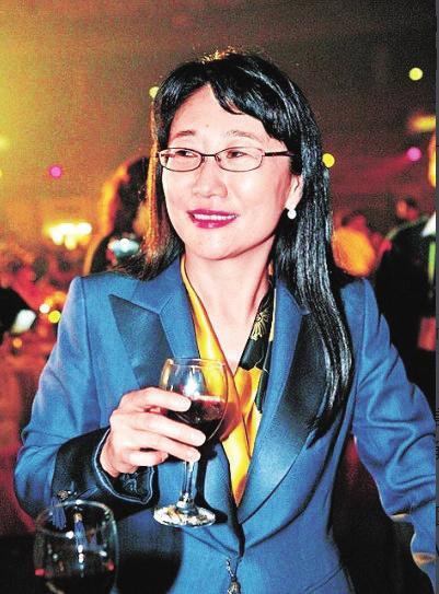 王雪红:"大商为道"的传奇女子