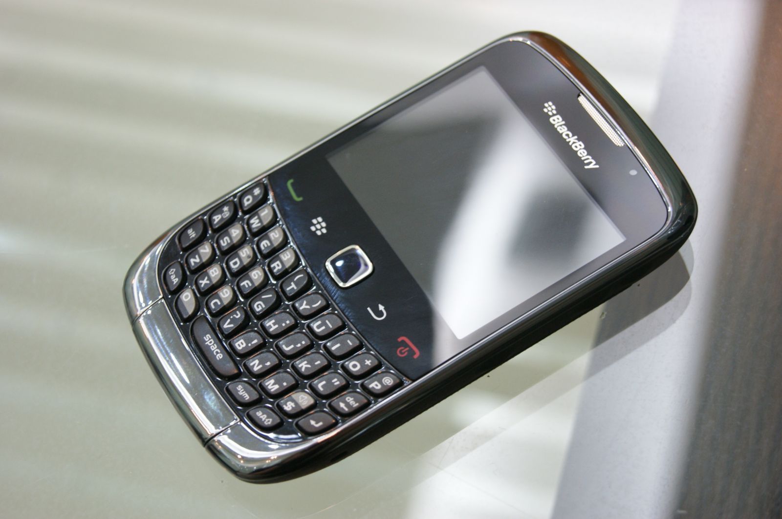 娇小身材大智慧 联通版黑莓9300试用