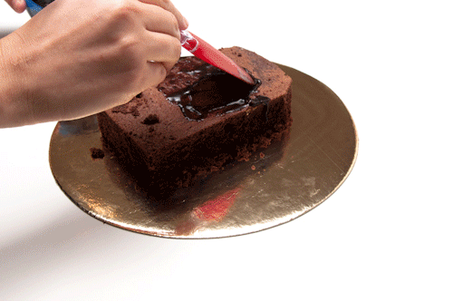 摄影diy:教你亲手烤制尼康相机蛋糕(2)