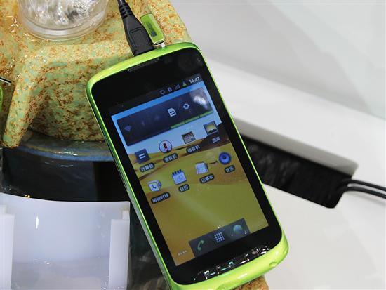 ipx7军工级标准中兴v882三防手机实拍