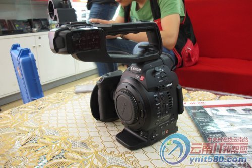 多功能可互换镜头 佳能eos c100报36500