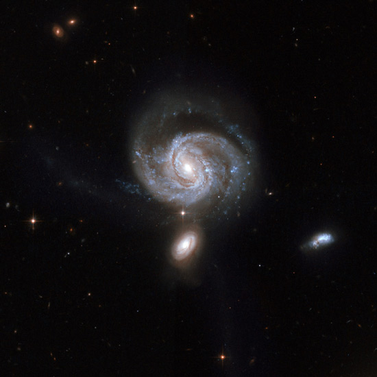 59张相撞星系照片ngc7674星系图