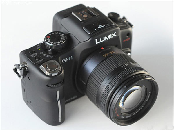 图为松下gh1