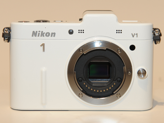 图为尼康v1