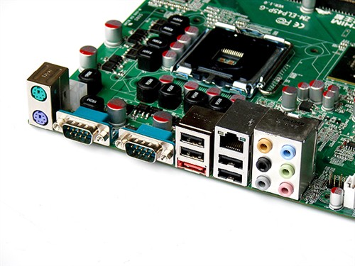 大图:致铭首款intel p45主板规格曝光