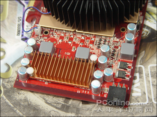 硬件 > 正文   迪兰恒进 hd4830雷钻512采用rv770le图形核心,拥有640