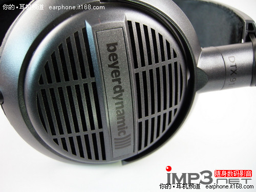 dtx910的外观与前作dtx900基本保持了一致,只是配色