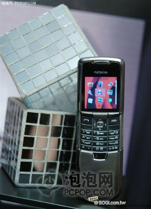 三星系列手机了,最近市场中新型号机器来的很快,d880从的以2690元的